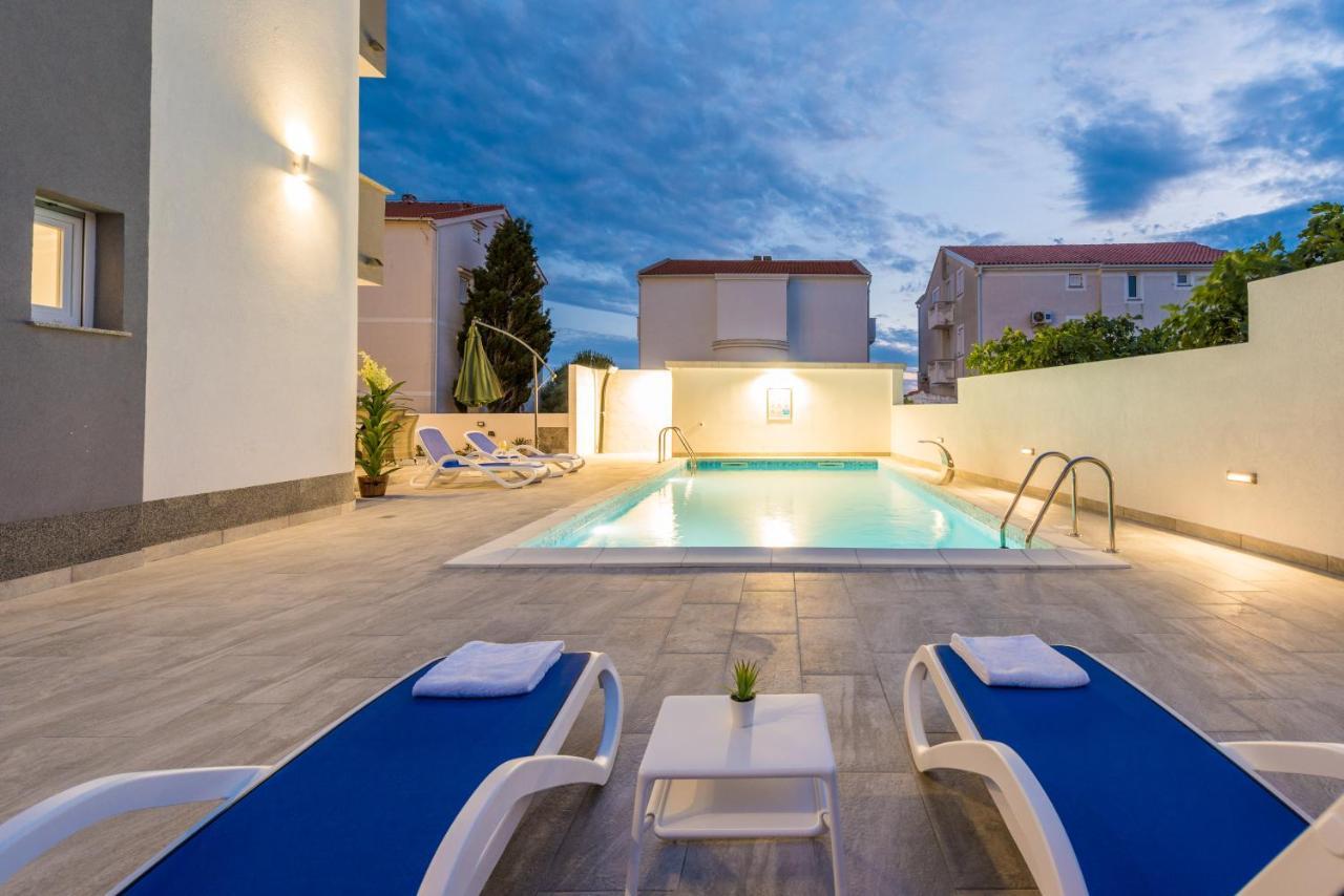 Villa Jana Luxury Apartments Novalja Kültér fotó