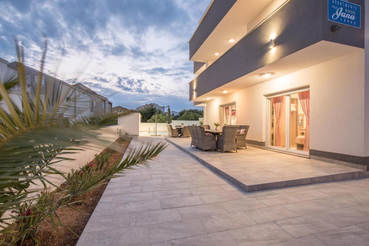 Villa Jana Luxury Apartments Novalja Kültér fotó