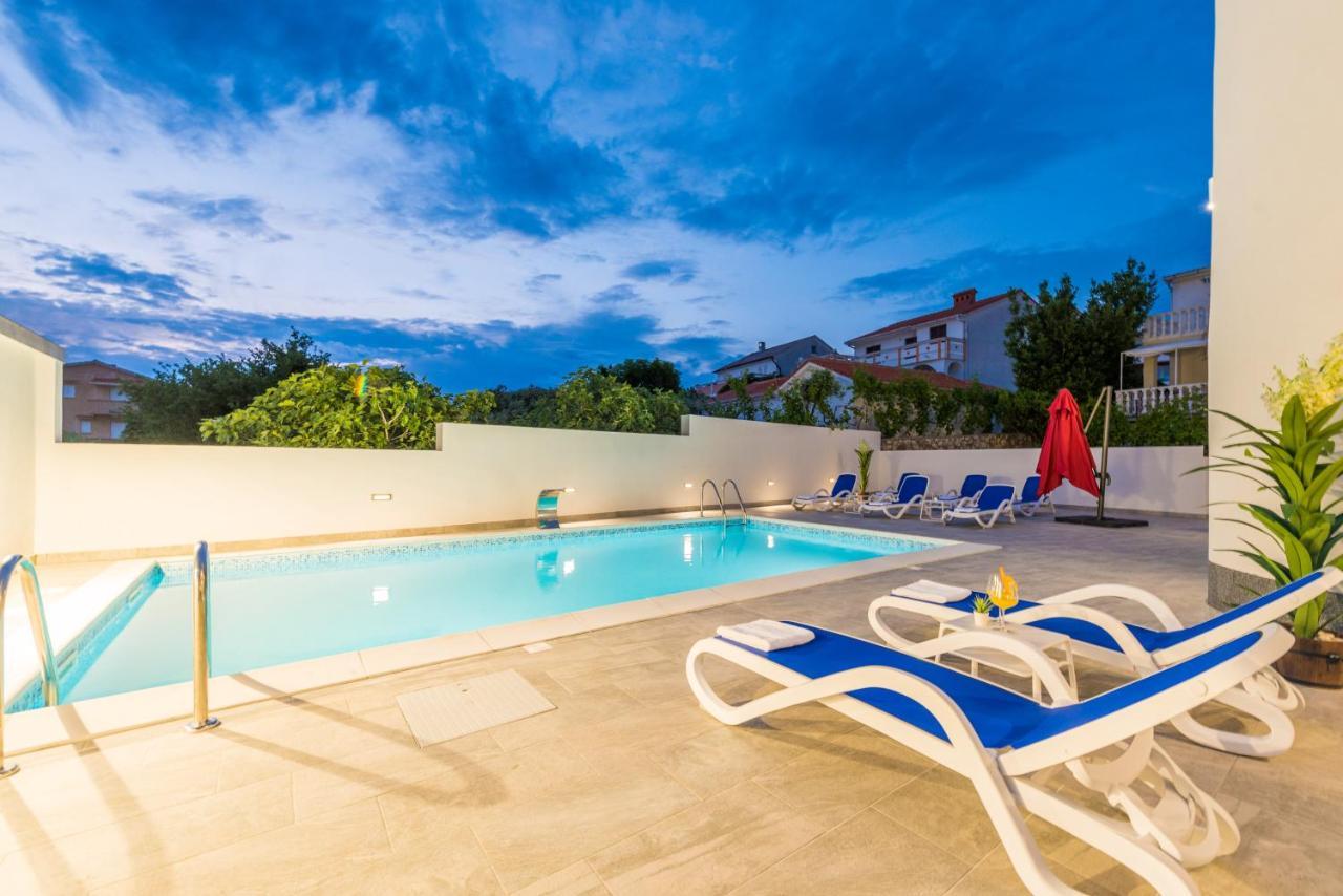Villa Jana Luxury Apartments Novalja Kültér fotó