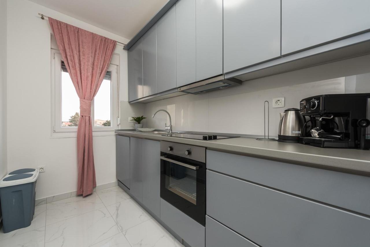 Villa Jana Luxury Apartments Novalja Kültér fotó