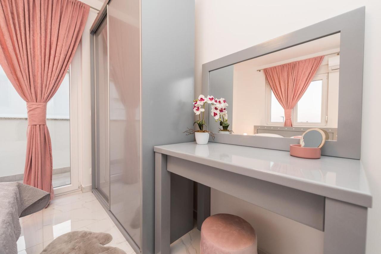 Villa Jana Luxury Apartments Novalja Kültér fotó